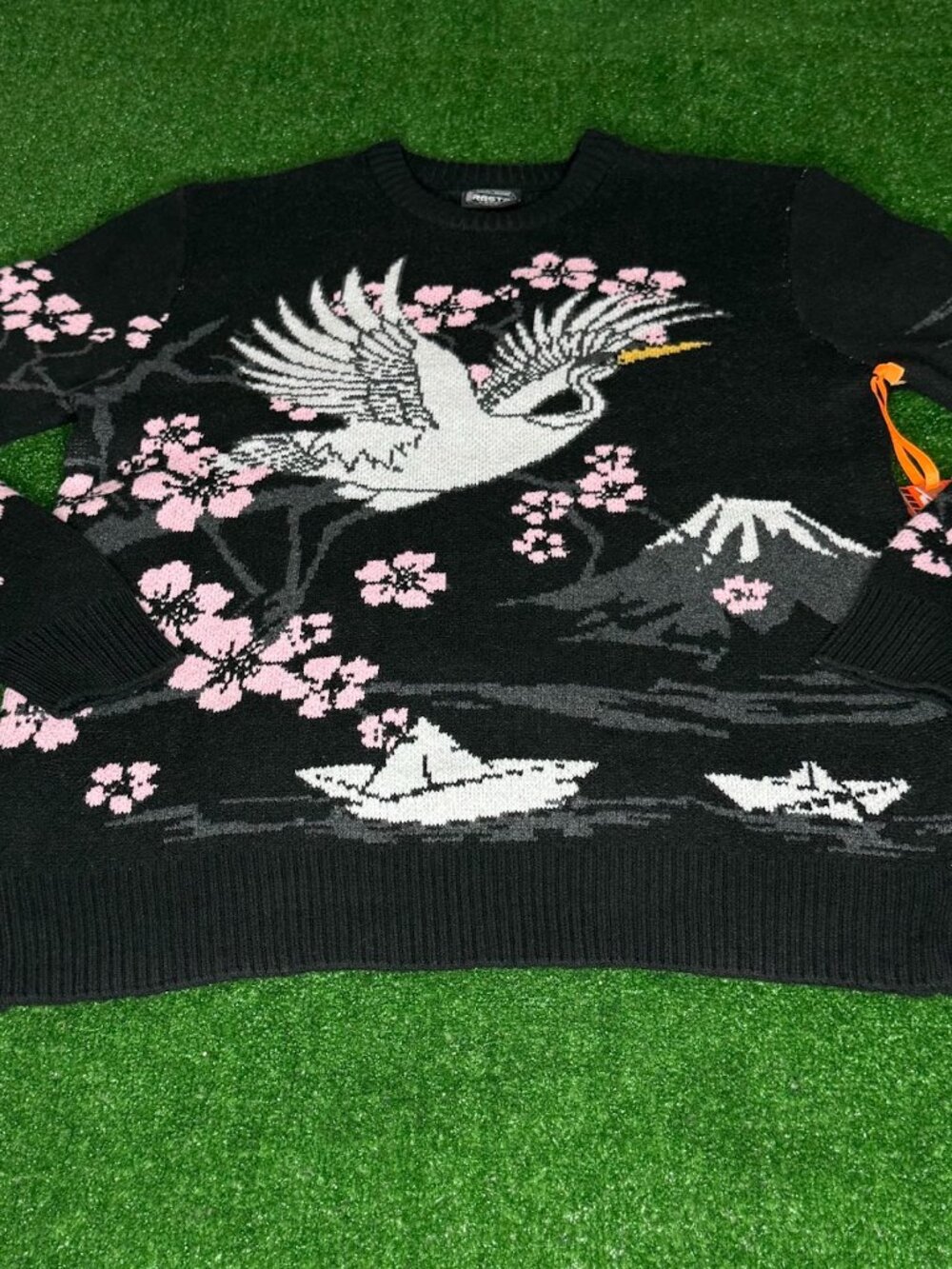 RGSTR Japanese Style Cherry Blossom Long Sleeve Black Crewneck Sweater L NWT